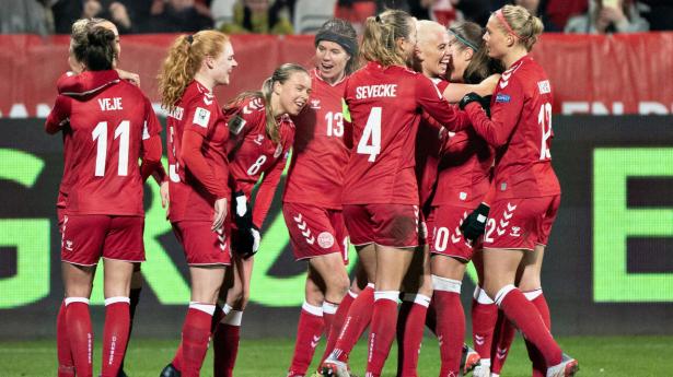 Kvindelandsholdet i fodbold har kvalificeret sig til EM, der finder sted næste år i Schweiz. Arkivfoto: Henning Bagger/Ritzau Scanpix