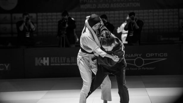 Sved, kampgejst og spænding på tatamimåtten. Filmen “Tatami” giver os et nyt syn på både judo og sport som politisk virkemiddel. PR-foto
