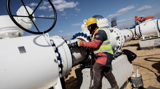 Naturgasprisen i Europa er steget voldsomt, og at alt tyder på, at det vil fortsætte. På billedet her ses naturgasledning mellem Grækenland og Bulgarien. Arkivfoto: Konstantinos Tsakalidis/Bloomberg