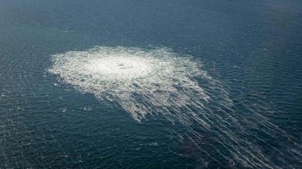 Gassen strømmede i dagevis op fra tre sprængninger på de to gasrør, Nord Stream 1 og 2, der løber på Østersøens bund mellem Rusland og Tyskland. Arkivfoto: Danish Defence Command/Reuters/Ritzau Scanpix