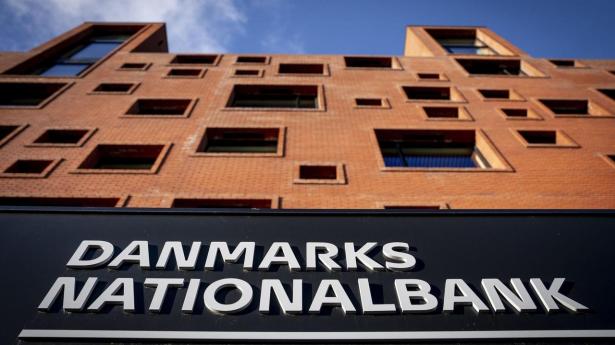 Selvom bankernes indtjening er høj, er der flere væsentlige opmærksomhedspunkter, mener Nationalbanken.