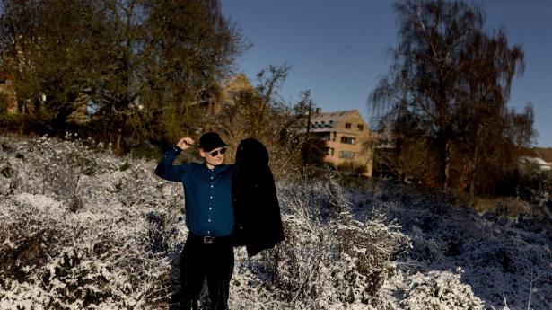 Den kun 31-årige Mathias Heise har det med at spille sig direkte ind i hjertet på folk, når han hiver sine mundharper frem og spiller egne og andres jazzkompositioner. Selv kong Frederik er en slags fan Foto: Thea Tønnesvang