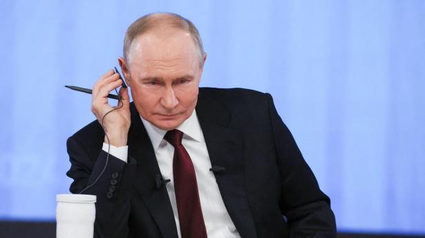 Vladimir Putins årlige pressemøde i Moskva varede denne gang i fire timer og 31 minutter