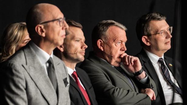 Politikere og ministre til debatmøde om Grønland i weekenden.