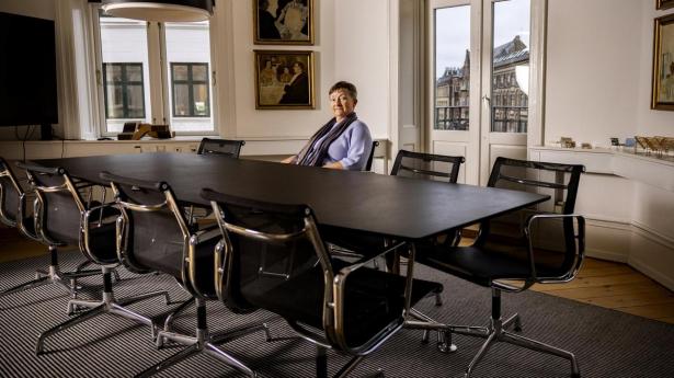 Nina Movin, adm. direktør i Otto Mønsteds Fond, har grundet høj prissætning på Palantir-aktien nedbragt det meste af fondens position i aktien.