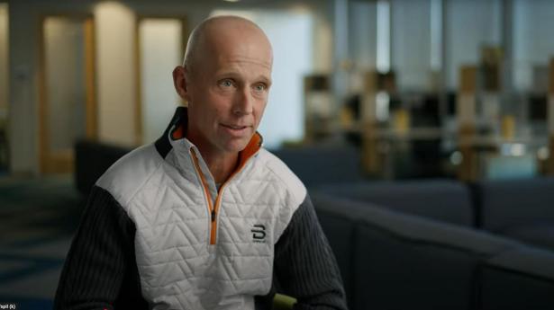 Nick Leschly var adm. direktør i Bluebird Bio fra 2010 til 2021. Han er søn af den danske erhvervsmand og tennisspiller Jan Leschly.