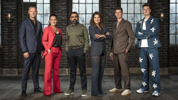 I tiende sæson af “Løvens Hule” er der seks potentielle investorer. Fra venstre: Morten Larsen, Louise Herping Ellegaard, Tahir Siddique, Anne Stampe Olsen, Nikolaj Nyholm og Rasmus Kolbe, alias Lakserytteren.