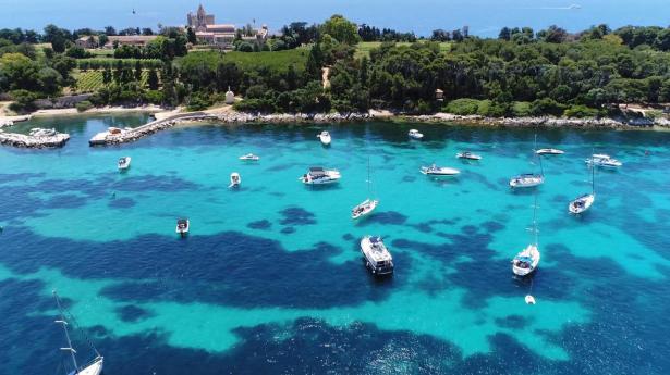 Aerial,Bird,View,Of,Ile,Saint,Honorat,About,Half,Mile