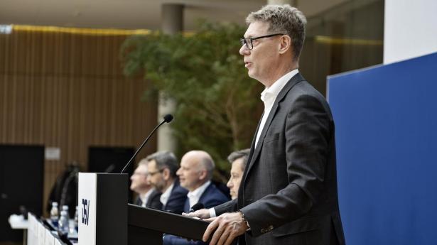 DSV-formand Thomas Plenborg har vundet magtkampen i bestyrelsen. Han blev genvalgt på generalforsamlingen 20. marts.