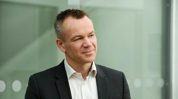 Rune Møller er direktør for erhverv i Jyske Bank. Han har været ansat i banken i næsten 26 år.