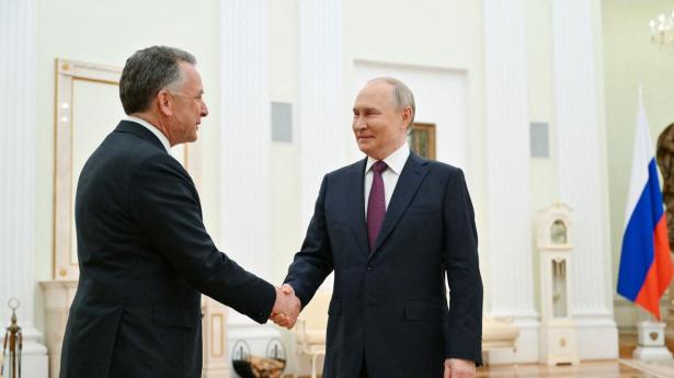 Ruslands præsident, Vladimir Putin, tog imod Trumps udsending Steve Witkoff ved deres fjerde møde i Moskva fredag.