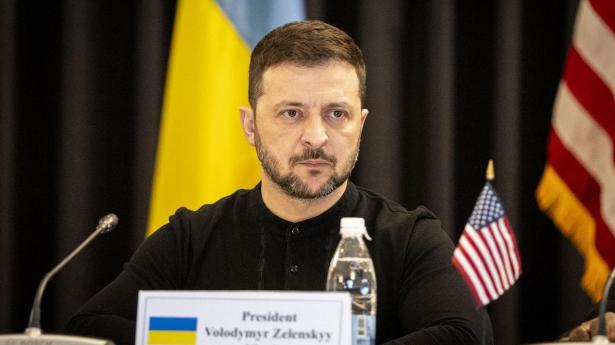 Ukraines præsident Volodymyr Zelenskyj er klar på at mødes med Ruslands præsident, Vladimir Putin. “Personligt,” skriver han på X.