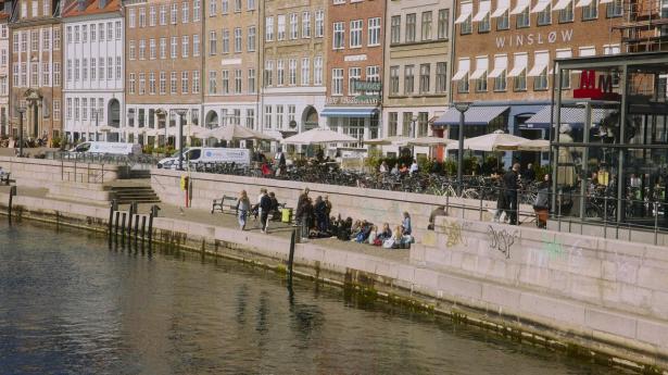 Krogs Fiskerestaurant er en af Københavns ældste og gennem tiden fornemste restauranter. 