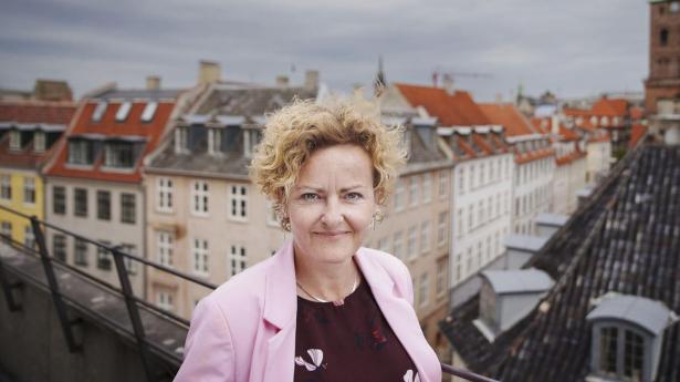 Pernille Rosenkrantz-Theil (S) forlader tirsdag Christiansborg for at dedikere sin tid til kampen om overborgmesterposten i København, som afgøres til november.