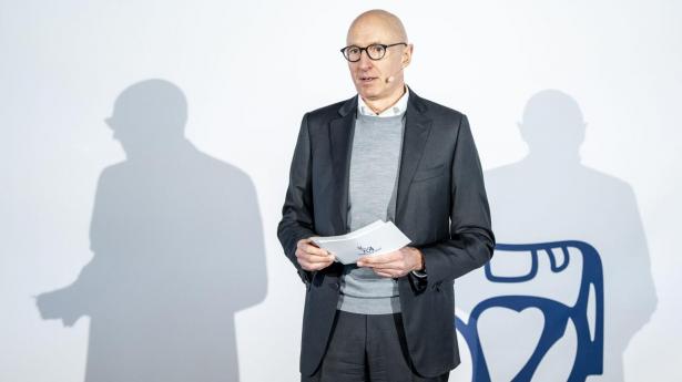 “Beslutningen om at udskifte Novo Nordisks adm. direktør, Lars Fruergaard Jørgensen, er et bekymrende eksempel på, hvordan bestyrelser i stigende grad reagerer kortsigtet og forfejlet,” skriver Benedicte Maul.