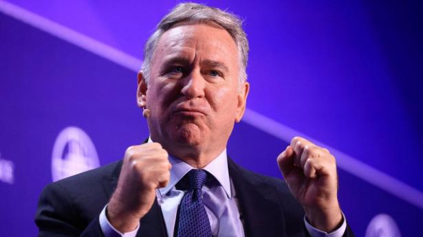 Milliardær og Trump-støtte i skarp advarsel om angreb på centralbanken