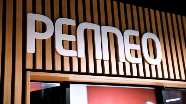 Penneo leverer en betroet digital underskriftsløsning, der er udviklet til at forenkle selv de mest komplekse dokument­arbejdsgange.
