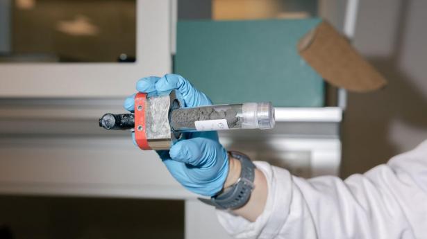 Dansk startup genanvender batterier og skaber sjældne jordarter