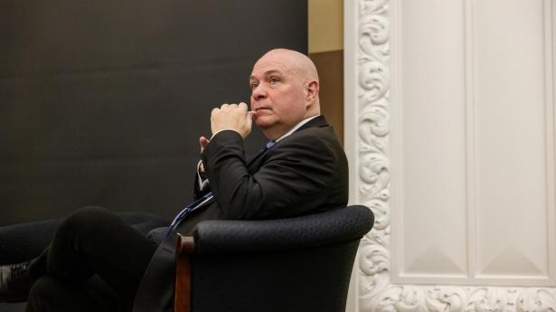 Færre udvalg skal mindske arbejdspres i Folketinget