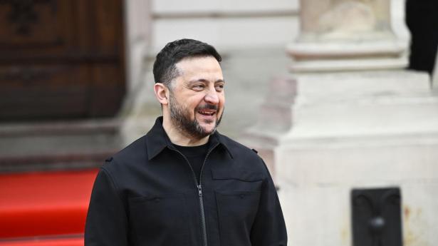 Analyse: Putins mand i EU er væk. Nu er vejen banet for Zelenskyjs milliarder