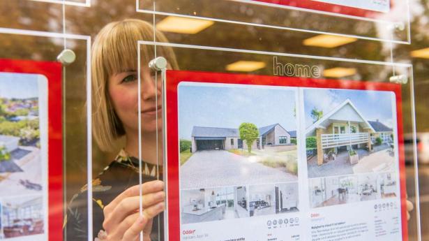 Danske Banks mæglerkæde i massefyring