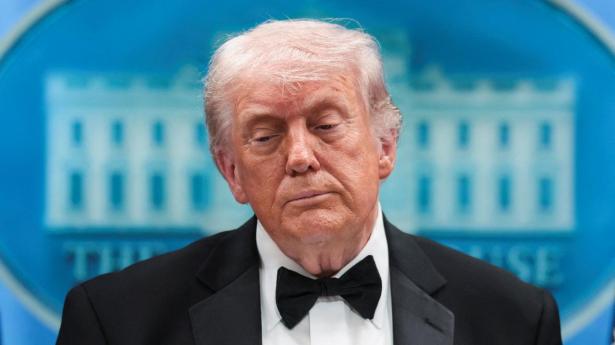 Trump: Iran har meddelt, at landet er tæt på kollaps