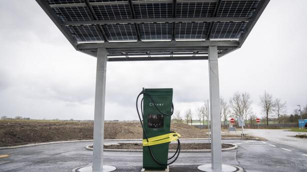 Clever afbryder samarbejde med Uno-X