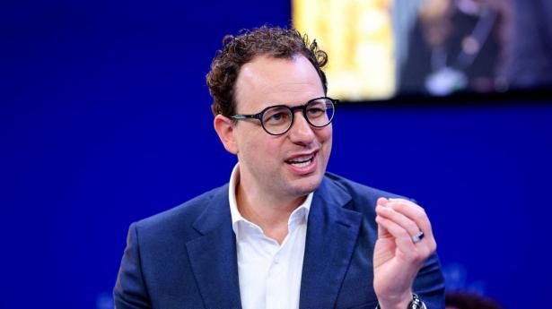 Anthropic vil give flere adgang til frygtet AI-model