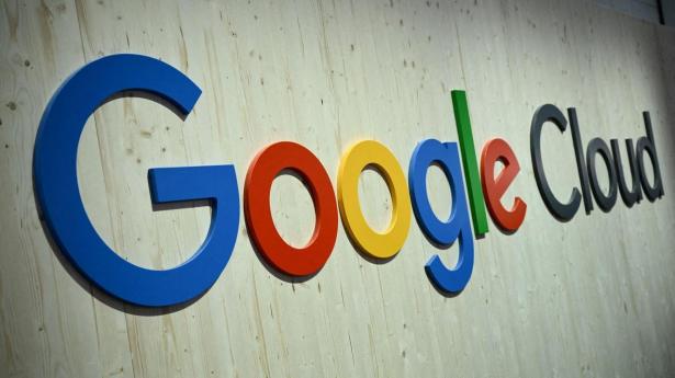 Tech-giganter vil investere 4600 mia. kr. i AI