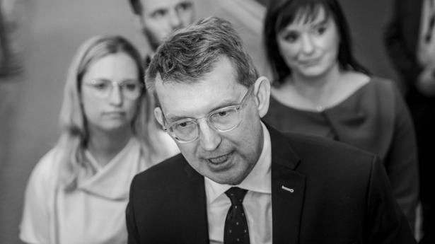 Troels Lund Poulsen kommer kun til forhandlinger hvis SF er ude