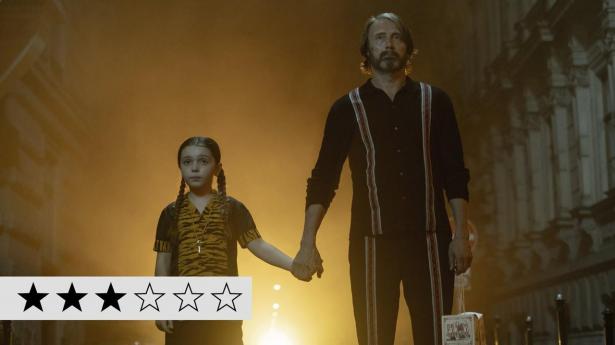 “Dust Bunny” er mareridt, action og eventyr med Mads Mikkelsen i hovedrollen