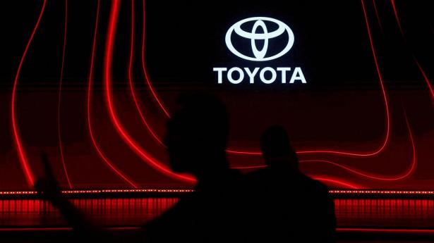 Toyota skruer op for produktionen af elbiler efter mange års tøven