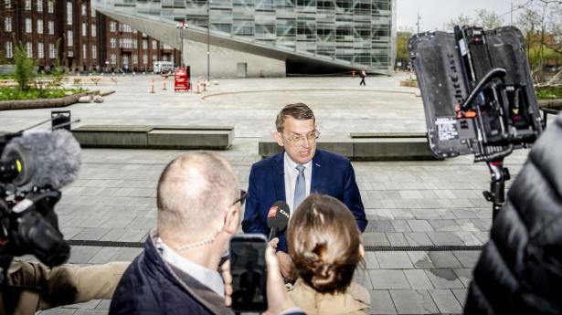 Troels Lund indkalder til pressemøde