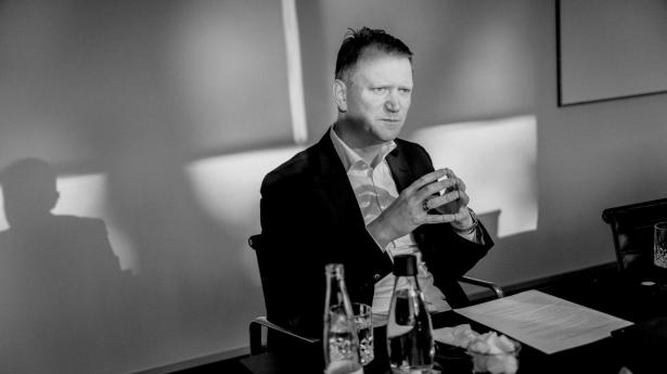 ISS-aktie brager op efter forlig i betændt sag