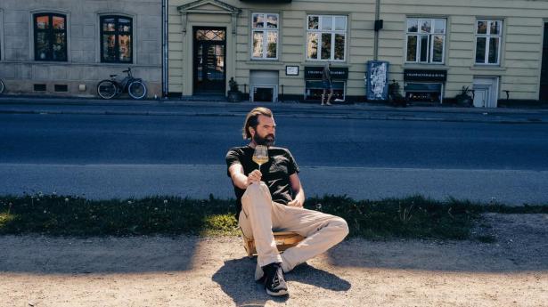 Her gemmer sig Københavns mest overraskende champagnebar