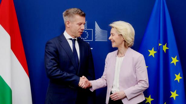 Von der Leyen frigiver 122 mia. kr. til Ungarn