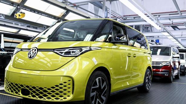 Jagt på litium: Nu skal der bores under VW’s og BMW’s fabrikker