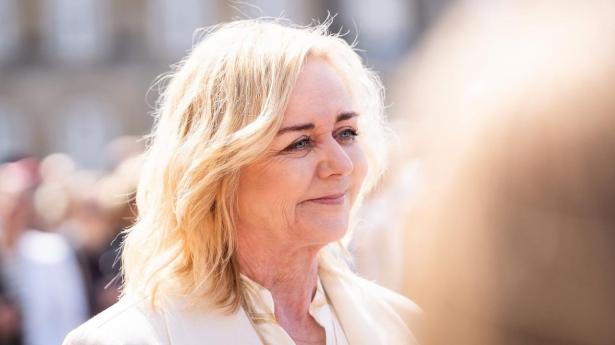 Mona Juul foreslår skattefradrag på aviser