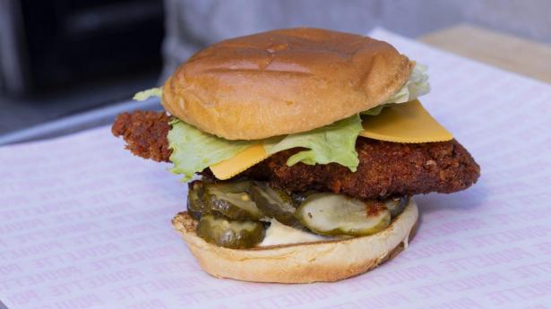 Poulette er i spil som Danmarks bedste kyllingeburger