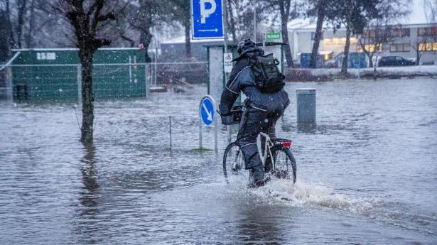 If ruster sig til ny bølge af skybrudsskader