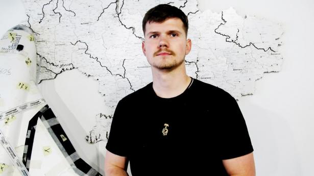 Han har samlet 1 mia. dollar ind til ukrainske våben: “Russerne hader os"