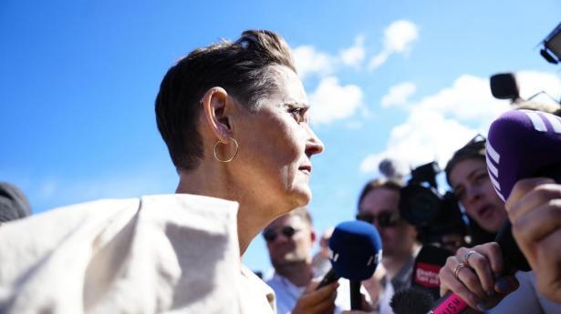 Pia Olsen Dyhr fastholder ansættelse af rådgiver