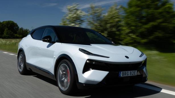 Ny Lotus med 952 hk skal kurere rækkeviddeangst