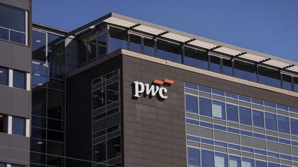 Britisk PwC-chef vipper tysker af pinden i magtopgør