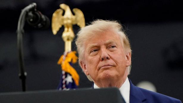 Trumps millionprojekt i problemer. Nu er “mange” anholdt for hærværk
