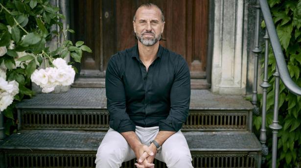 Natklubkoncern snitter halvdelen af bestyrelsen: Morten Albæk ude