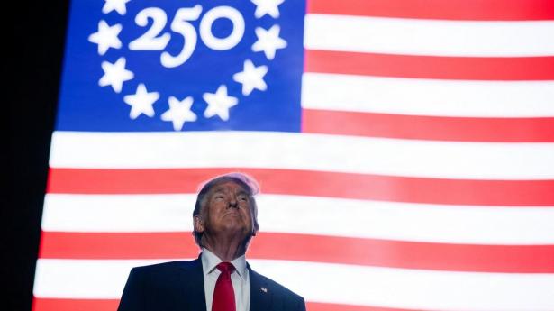 Donald Trump truer med 100 procent told som reaktion på digital skat