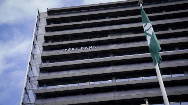 Flere banker ramt af tekniske problemer