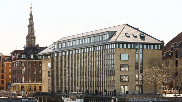 En stribe virksomheder får kritik for "ulovlig forsikringsvirksomhed"