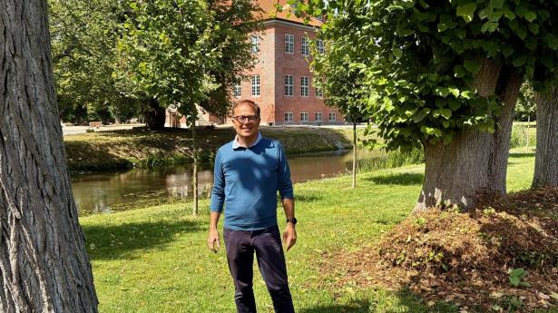 Andreas Just Karberg har brugt over 100 mio. kr. på Christianssæde – nu er slottet klar til Verdensballetten